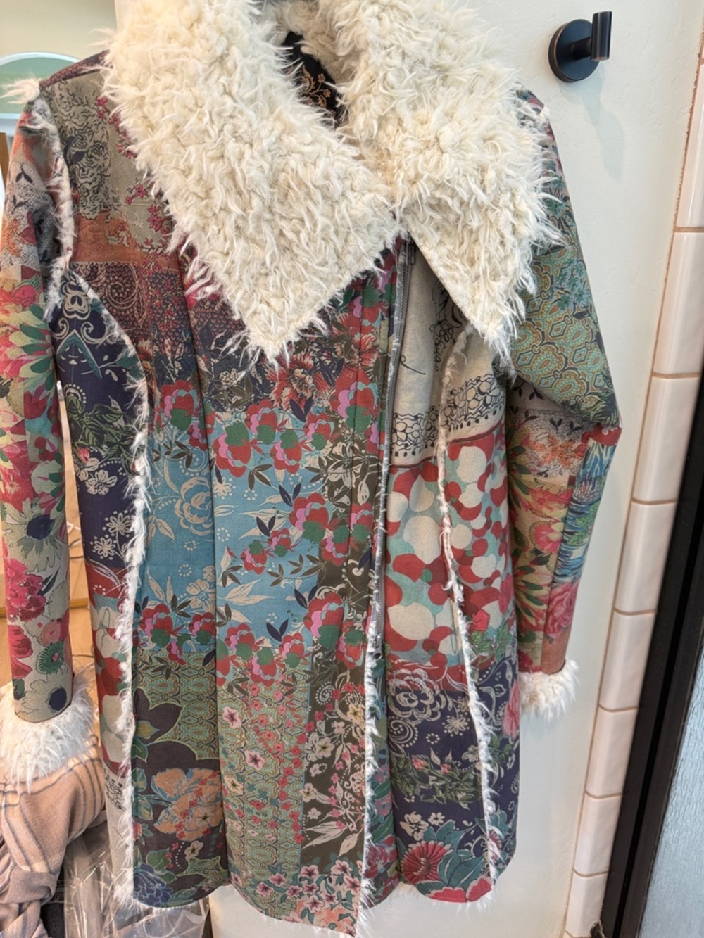 Johnny Was Multicolor Floral Patchwork BIYA Coat with Cream Faux-Shearling - Picture 8 of 10